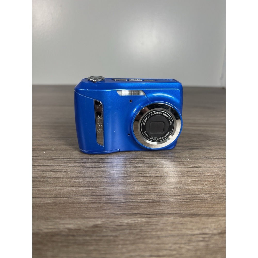 Kodak EasyShare C142 Digital Camera Compact 3X Optical Zoom Blue